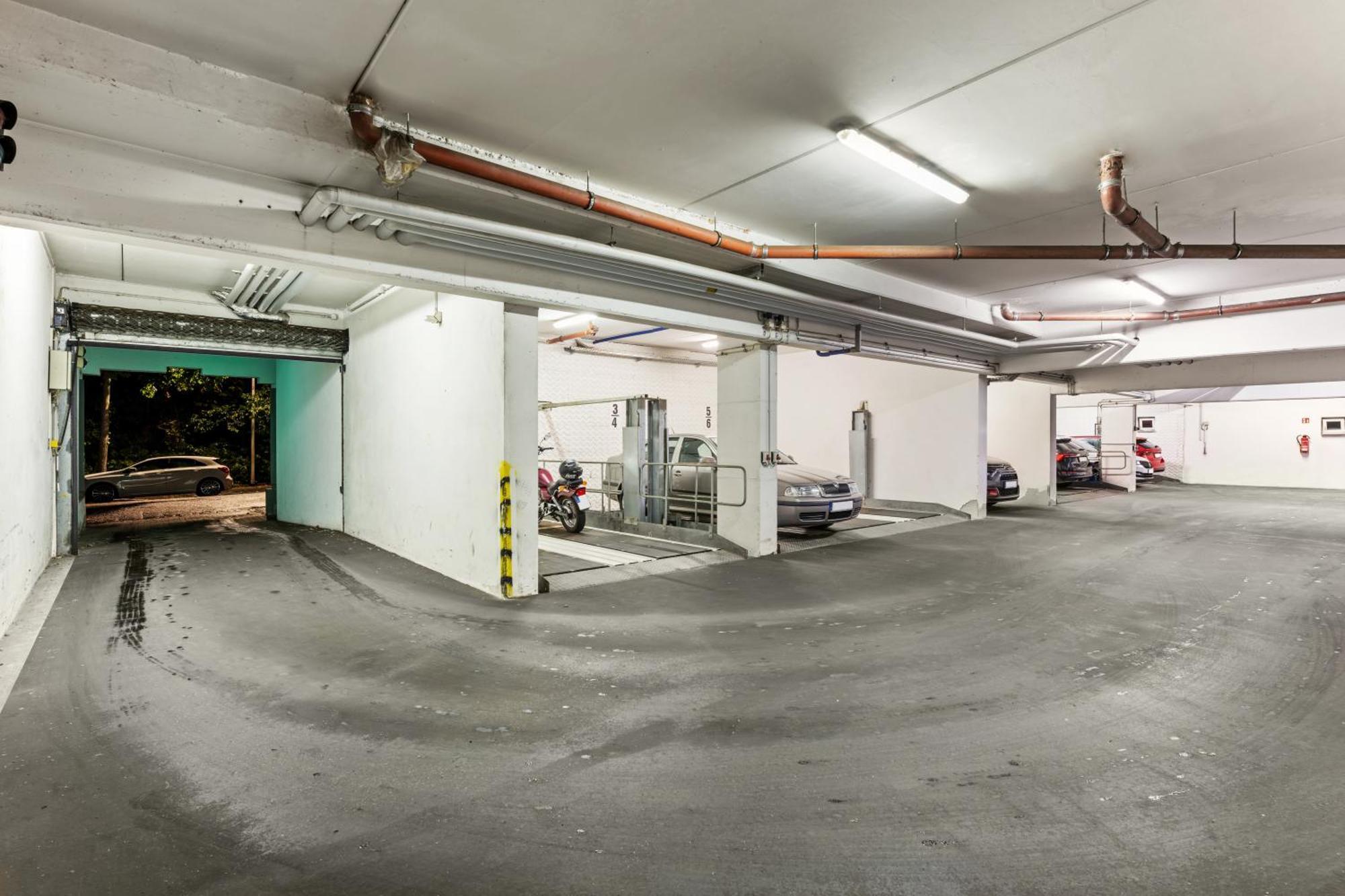 Edler Wohnraum Schwanenteich-Suite Mit Balkon, Kaffeevollautomat, Lift & Parkplatz Zwickau Exterior photo