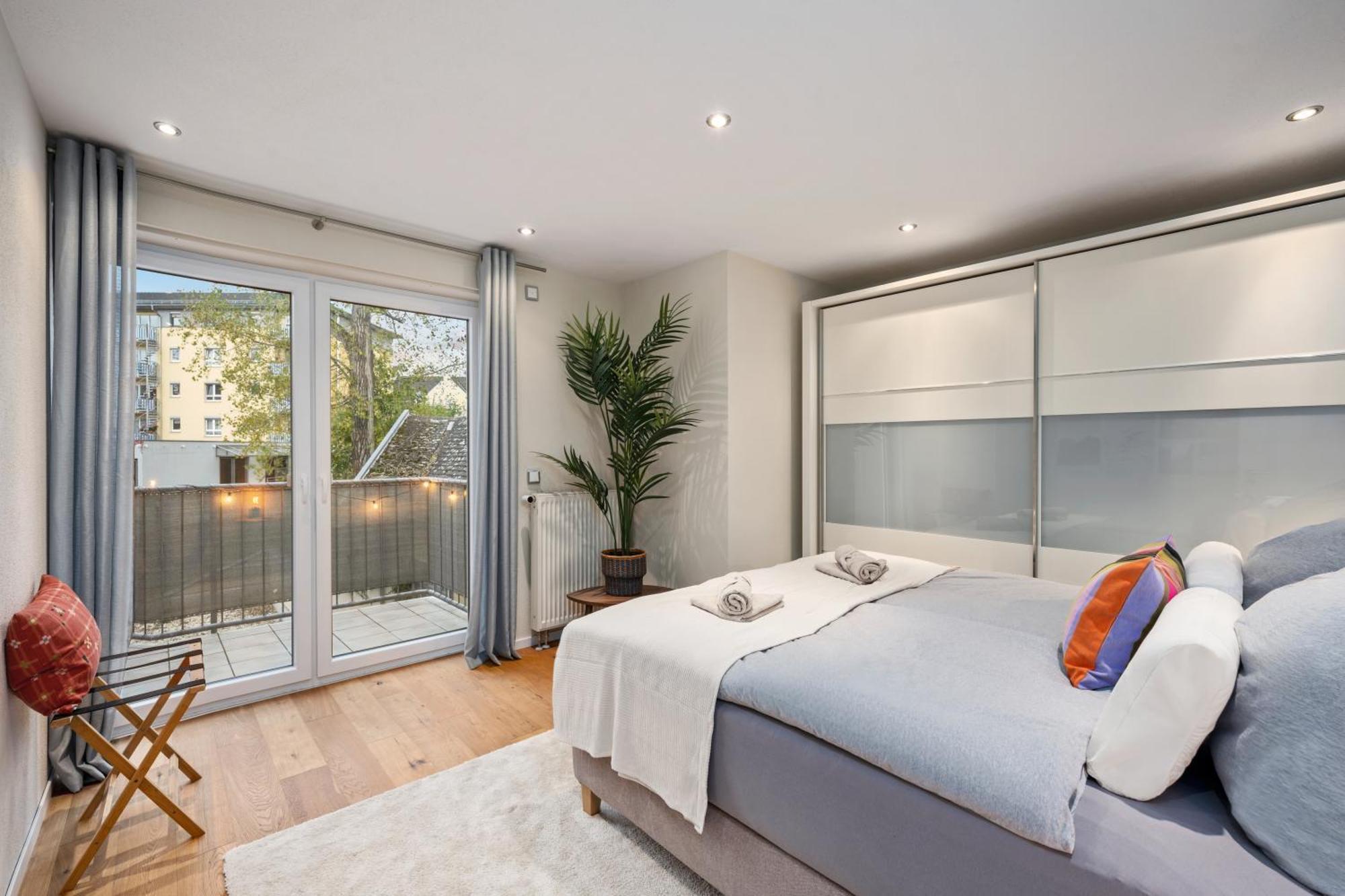 Edler Wohnraum Schwanenteich-Suite Mit Balkon, Kaffeevollautomat, Lift & Parkplatz Zwickau Exterior photo